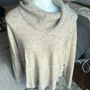 Size M Fortune & Ivy Reagan Crowl Button detail sweater